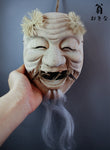 Traditionelle japanische Noh-Maske aus Holz