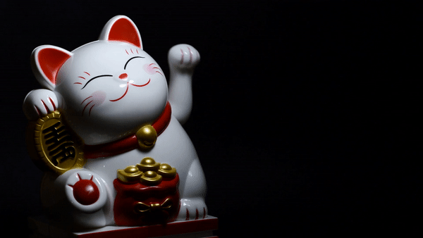 Waving Maneki Neko (Lucky Cat)