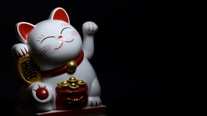 Waving Maneki Neko (Lucky Cat)