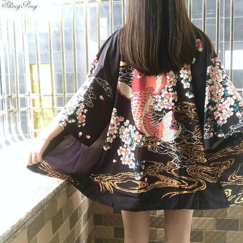 Modernes Koi-Kimono-Oberteil